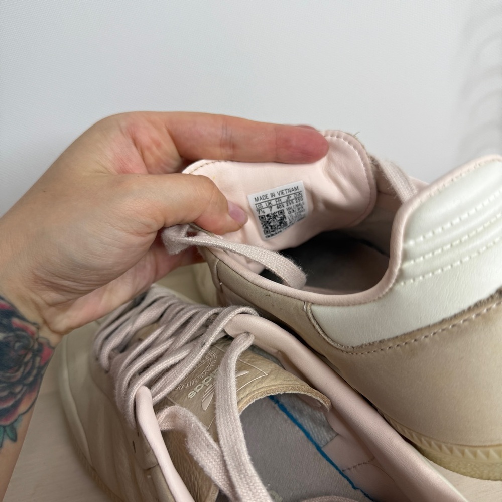 Adidas Samba In Beige Size M7.5 - Gem